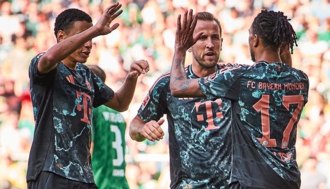 Selebrasi trio pencetak gol Bayern Munich atas Werder Bremen dalam lanjutan Bundesliga/ Liga Jerman (ig fcbayern)