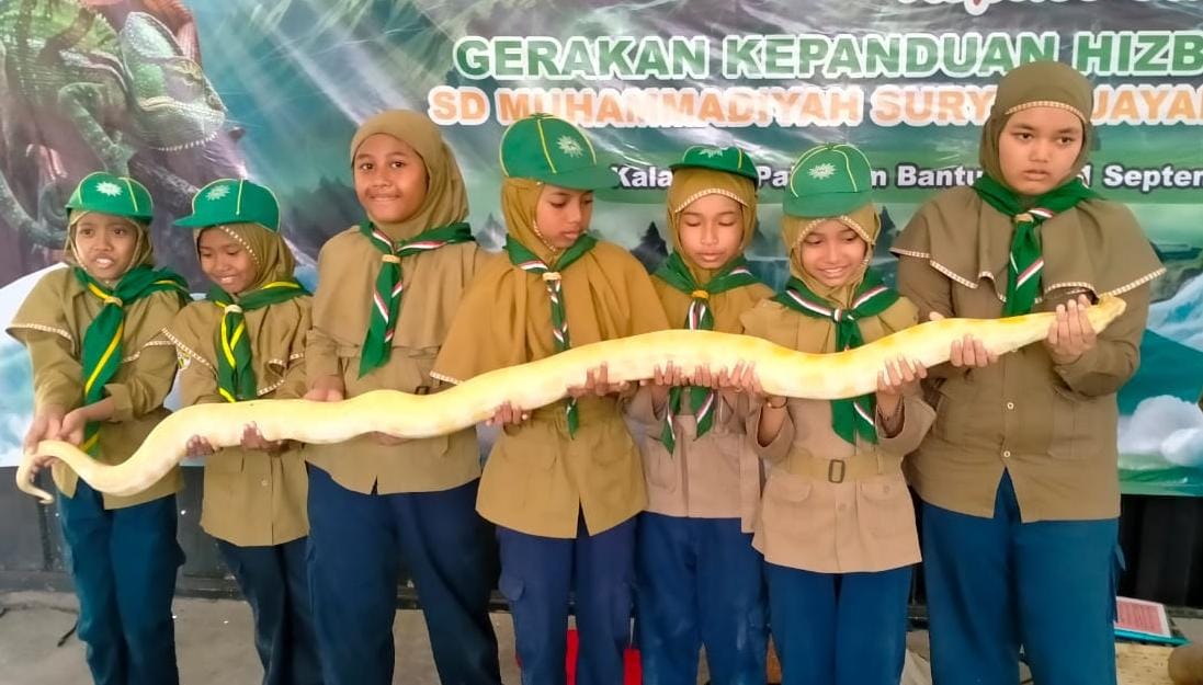 BENTUK KARAKTER - Kegiatan Fun Camp SD Muhammadiyah Suryowijayan fi Bumi Perkemahan Kalakiijo, Bantul akhir pekan kemarin  (Doc SD Muhammadiyah Suryowijayan untuk Radar Jogja)