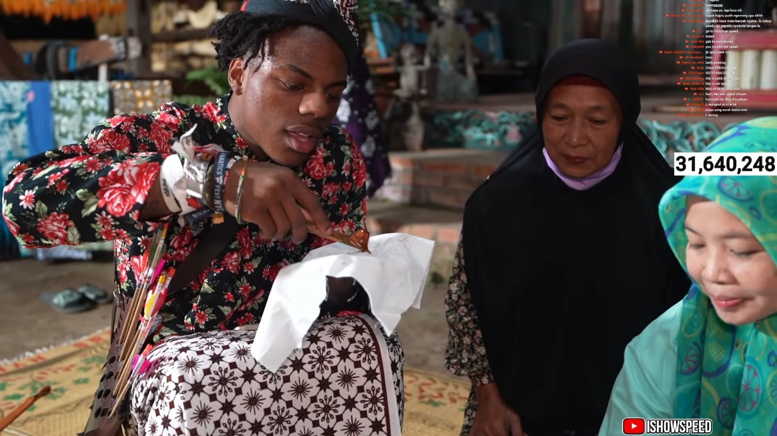 YouTuber Amerika Serikat IShowSpeed saat belajar membatik di Yogyakarta.