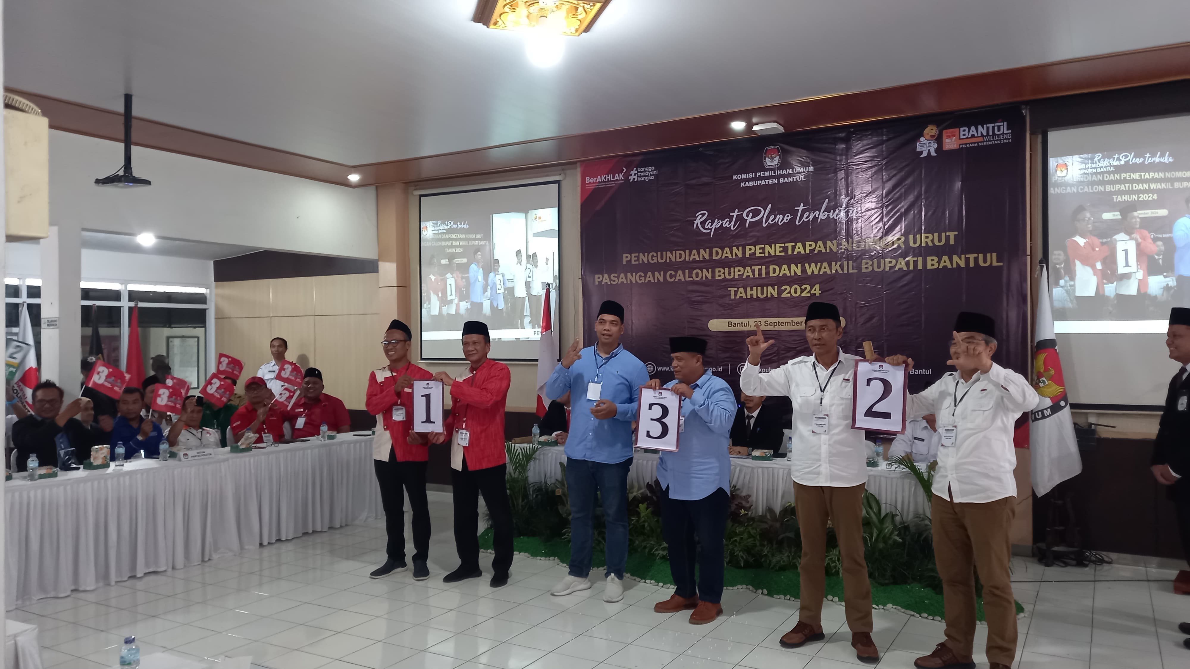 Pengundian nomor urut pasangan calon bupati dan wakil bupati Pilkada bantul 2024.