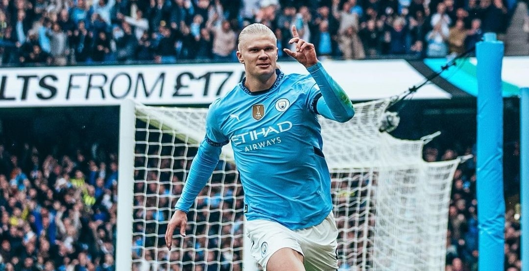 Selebrasi Erling Haaland usai cetak gol ke-100 nya bersama Manchester City saat hasil imbang 2-2 kontra Arsenal (ig mancity)