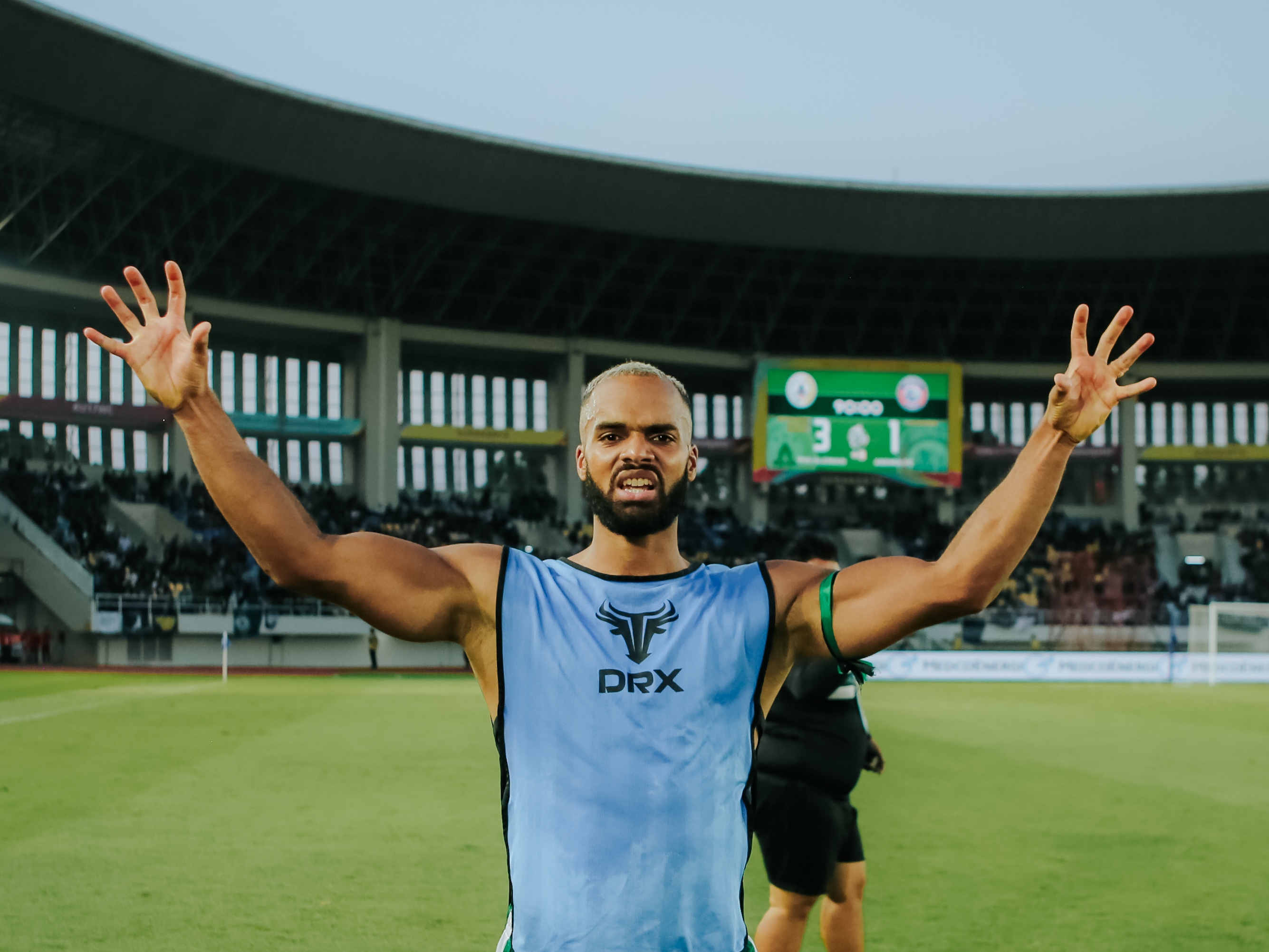 Bek kanan PSS Sleman Phil Ofusu-Ayeh.