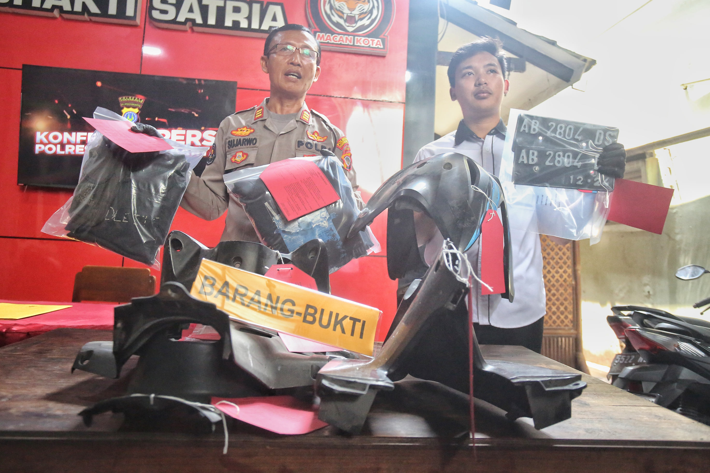 Barang bukti yang ditunjukkan Mapolresta Jogja, kemarin (24/9