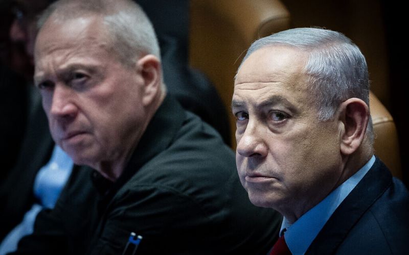 Menhan Israel Yoav Gallant dan PM Benjamin Netanyahu.