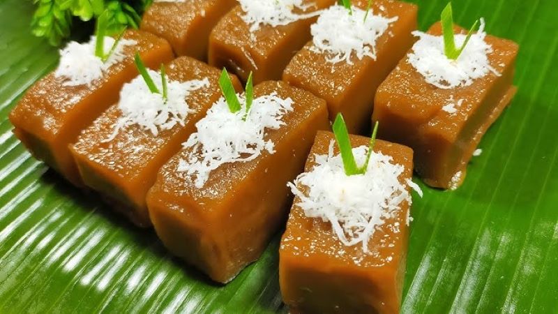 kue khas Betawi sengkulun