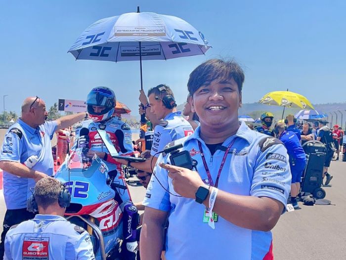 Konten kreator asal Kebumen, Untung Prasetya mengabadikan momen saat gelaran Moto GP di Sirkuit Mandalika.