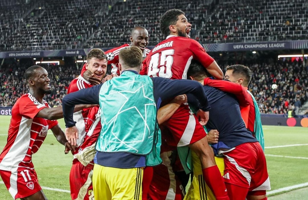 Selebrasi penggawa Brest usai mencetak gol ke gawang RB Salzburg (ig stadebrestois29)