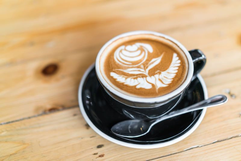 Dampak Minum Kopi Berlebihan Bagi Kesehatan.