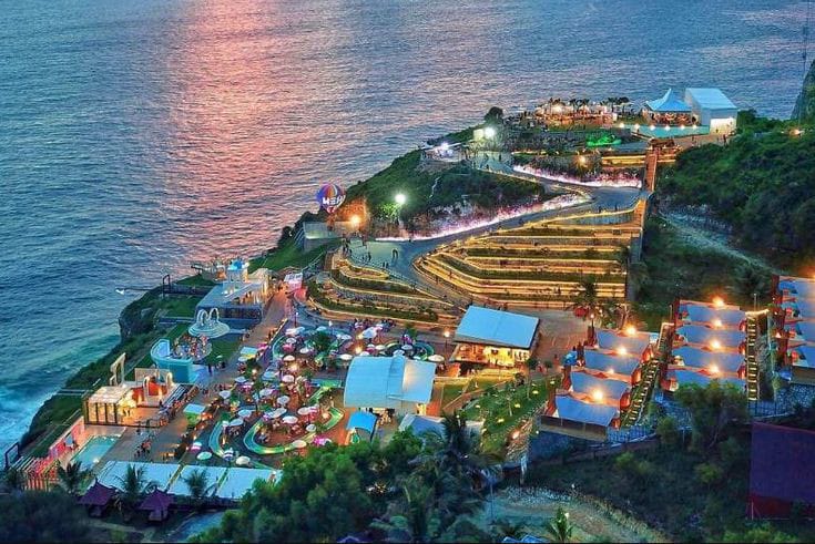 HeHa Ocean View, surga bagi pecinta sunset.