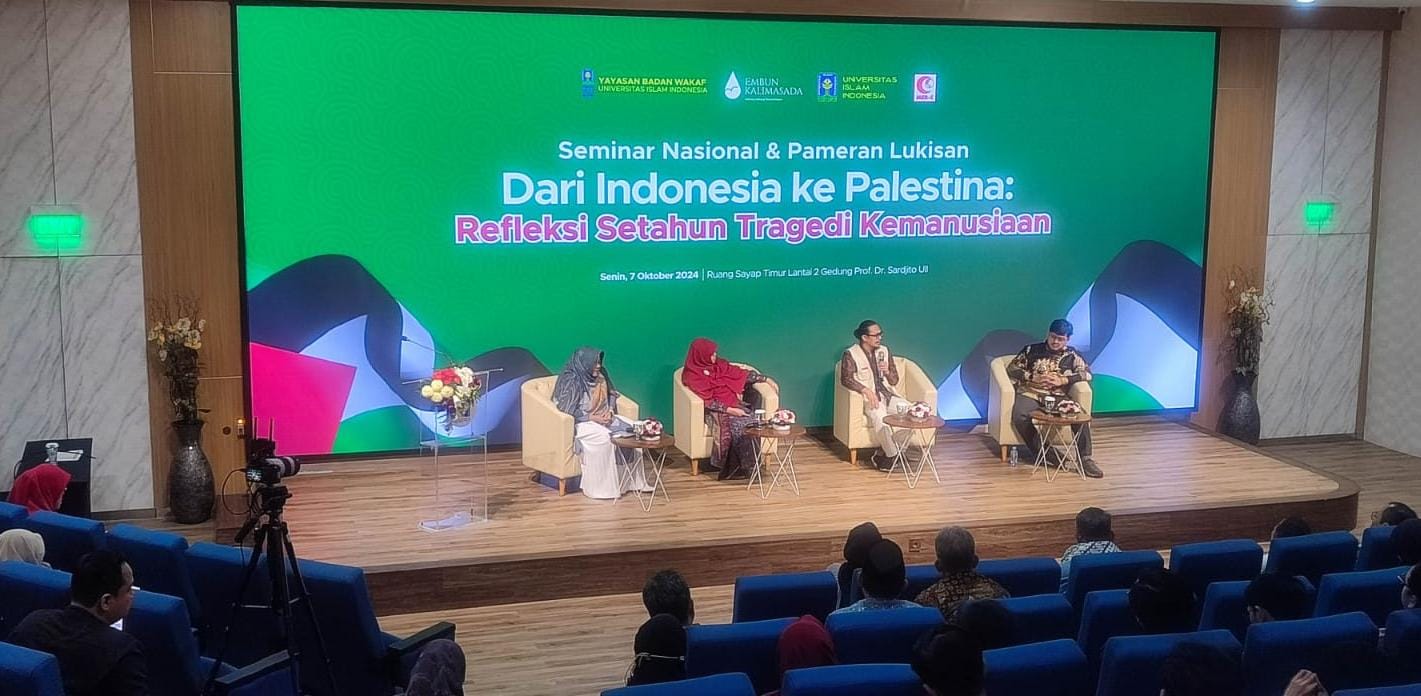 SOLIDARITAS - UII bersama Embun Kalimasada dan MER-C menggelar seminar nasional dan pameran lukisan  refleksi setahun tragedi kemanusiaan Gaza di Kampus Terpadu UII pada Senin (7/10/2024)