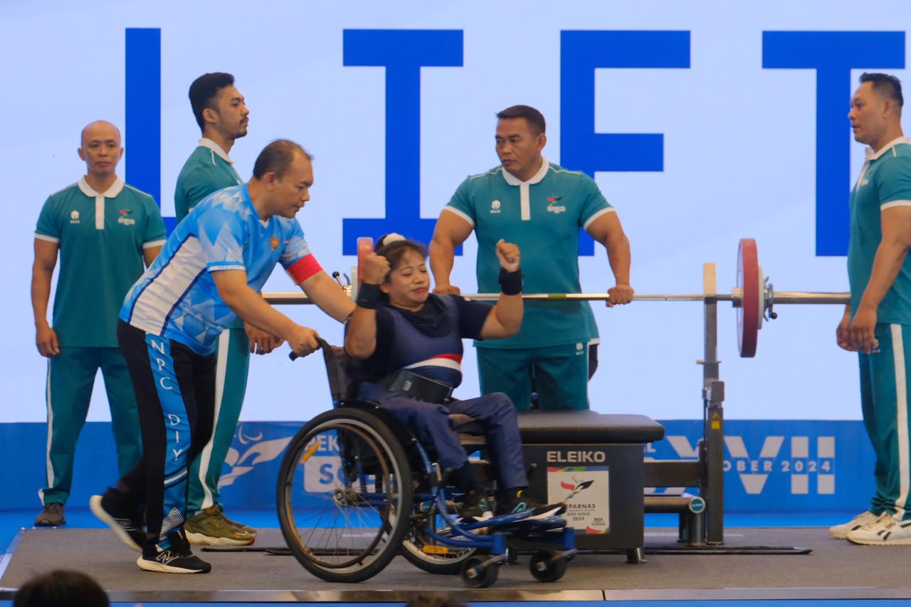 Keterangan Atlet andalan DIJ Sutiayah yang berhasil Pecahkan Rekor di Peparnas 2024