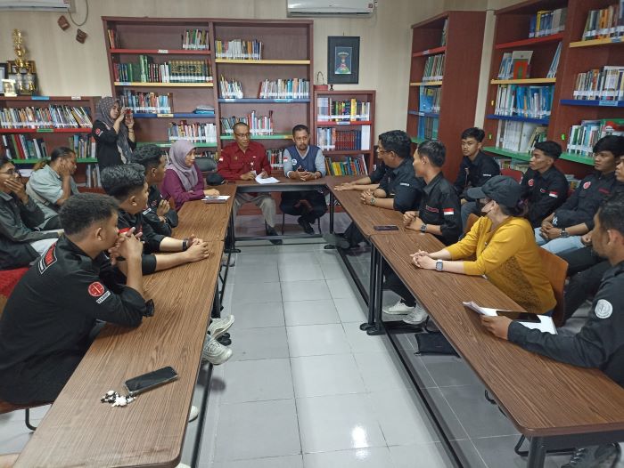 WADUL: Orang tua korban didampingi LKBH Pandawa saat beraudiensi dengan Disdikpora Kota Jogja, Jumat (11/10/2024).