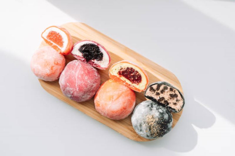 Mochi berbagai macam rasa.