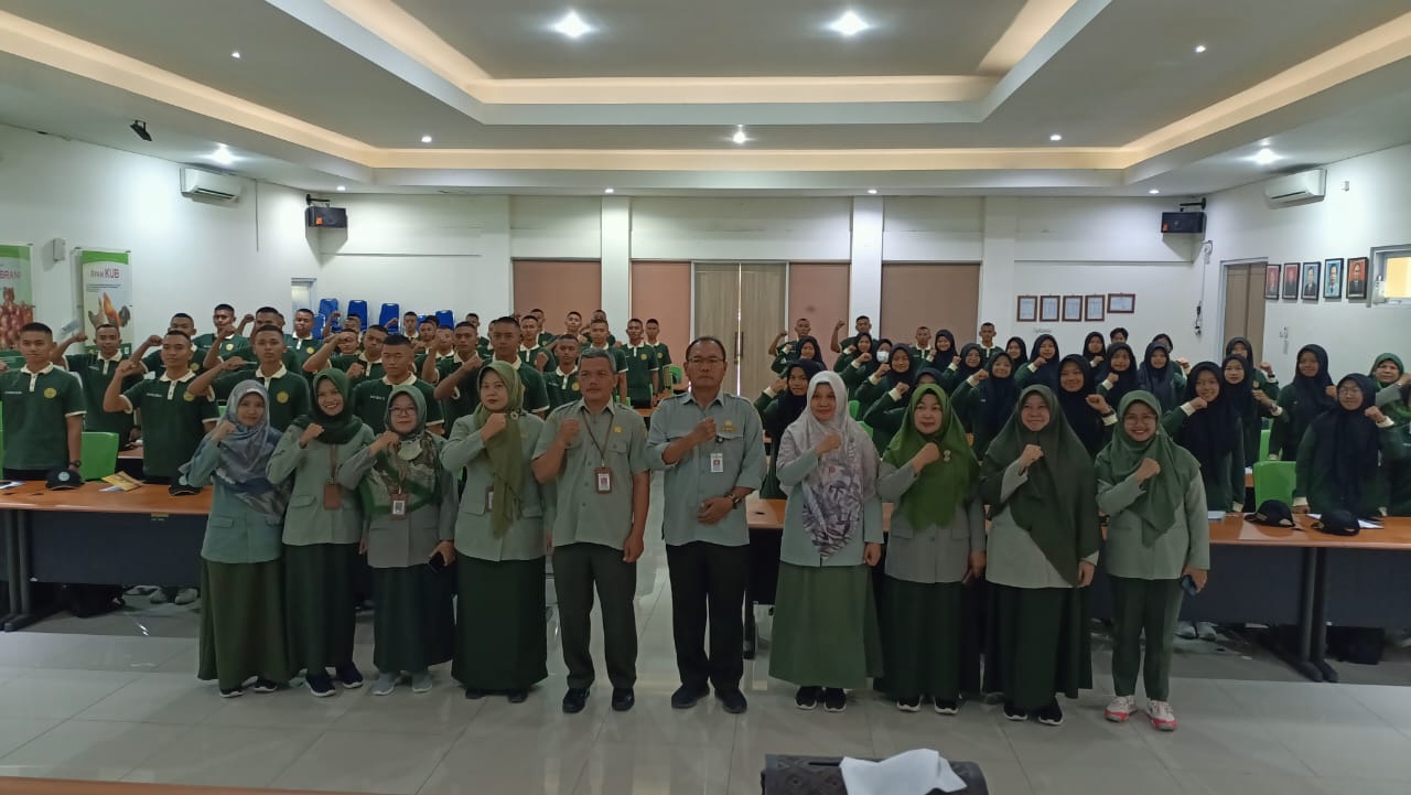 Mahasiswa Polbangtan YOMA melakukan kunjungan ke Balai Penerapan Standar Instrumen Pertanian (BPSIP) Jawa Tengah, Kamis (10/10/2024).