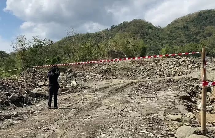 BUKTI: Lahan TKD menjadi lokasi pertambangan uruk di Kalurahan Sampang, Gedangsari, Gunungkidul.