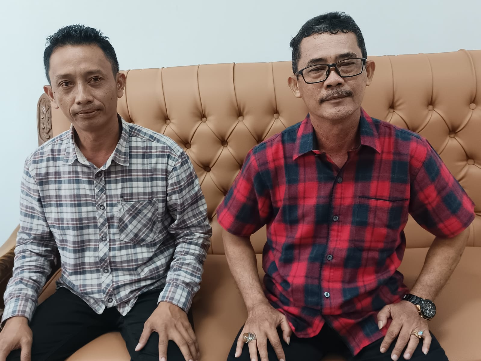 Anggota DPRD Kebumen Y Anifudin (kiri) dan Suyono (kanan).