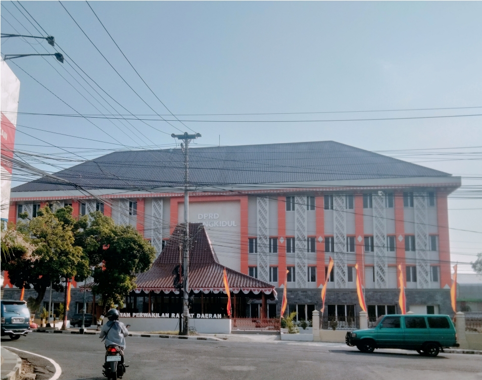 KOMITMEN: Anggota DPRD Gunungkidul memastikan, proses kampanye yang melibatkan legislatif tidak akan mengganggu tanggung jawab dan ketugasan masing-masing anggota dewan.