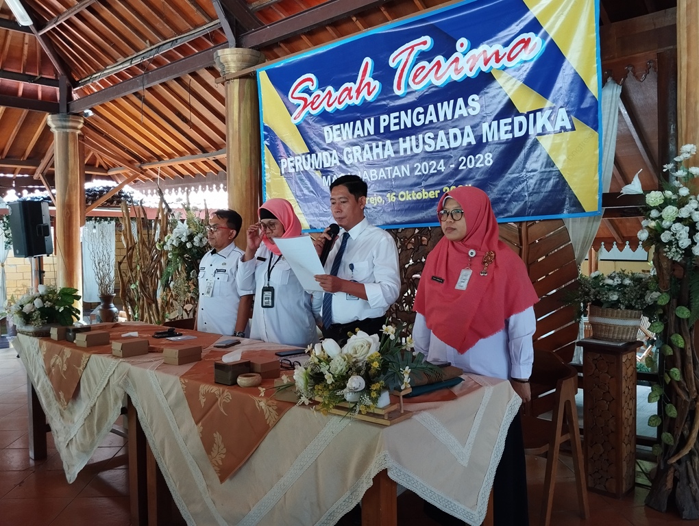 Deklarasi netralitas ASN oleh pegawai BUMD Perumda Graha Husada Medika pada Rabu (16/10).