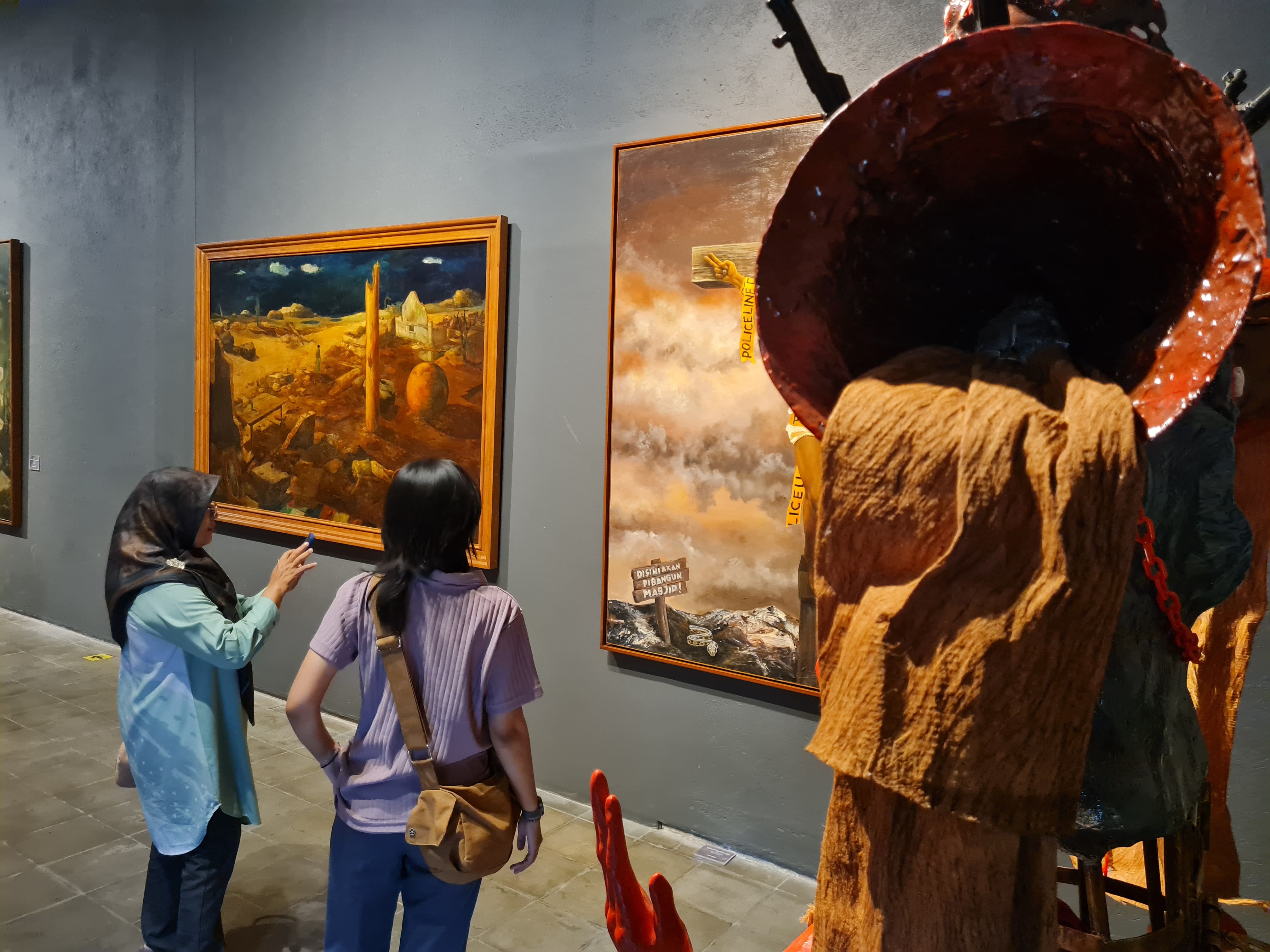 BERNILAI SENI: Puluhan lukisan bergaya surealisme bakal dipamerkan di OHD Museum, Magelang.