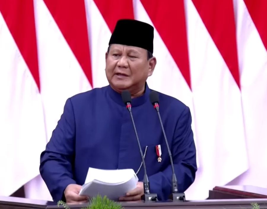 Prabowo Subianto berpidato usai resmi dilantik sebagai presiden RI di Gedung DPR/MPR, Minggu (20/10). (Setpres)