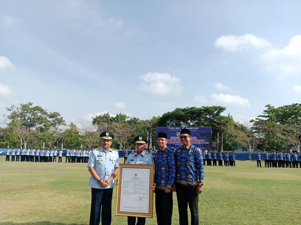 KHDMAT: Upacara peringatan HUT ke-12, RSPAU dr. Suhardi Hardjolukito menandai komitmen untuk meningakatkan kualitas pelayanan.