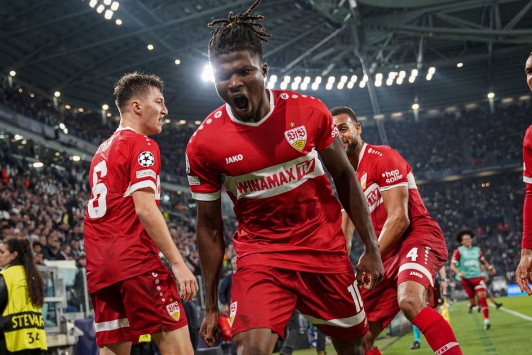 Selebrasi pemain VfB Stuttgart usai El Bilal Toure menjebol gawang Juventus dan raih kemenangan di Liga Champions