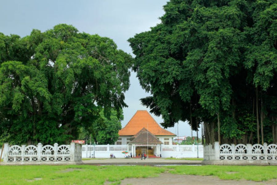 Alun-alun Yogyakarta.