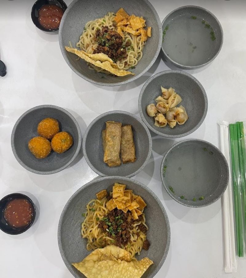Bunko Mie dan Dimsum, Mrican.