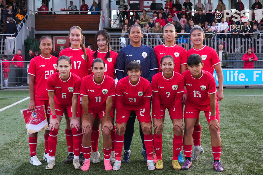 Skuad Timnas Putri Indonesia saat menjalani uji tanding kontra ADO Den Haag (PSSI)