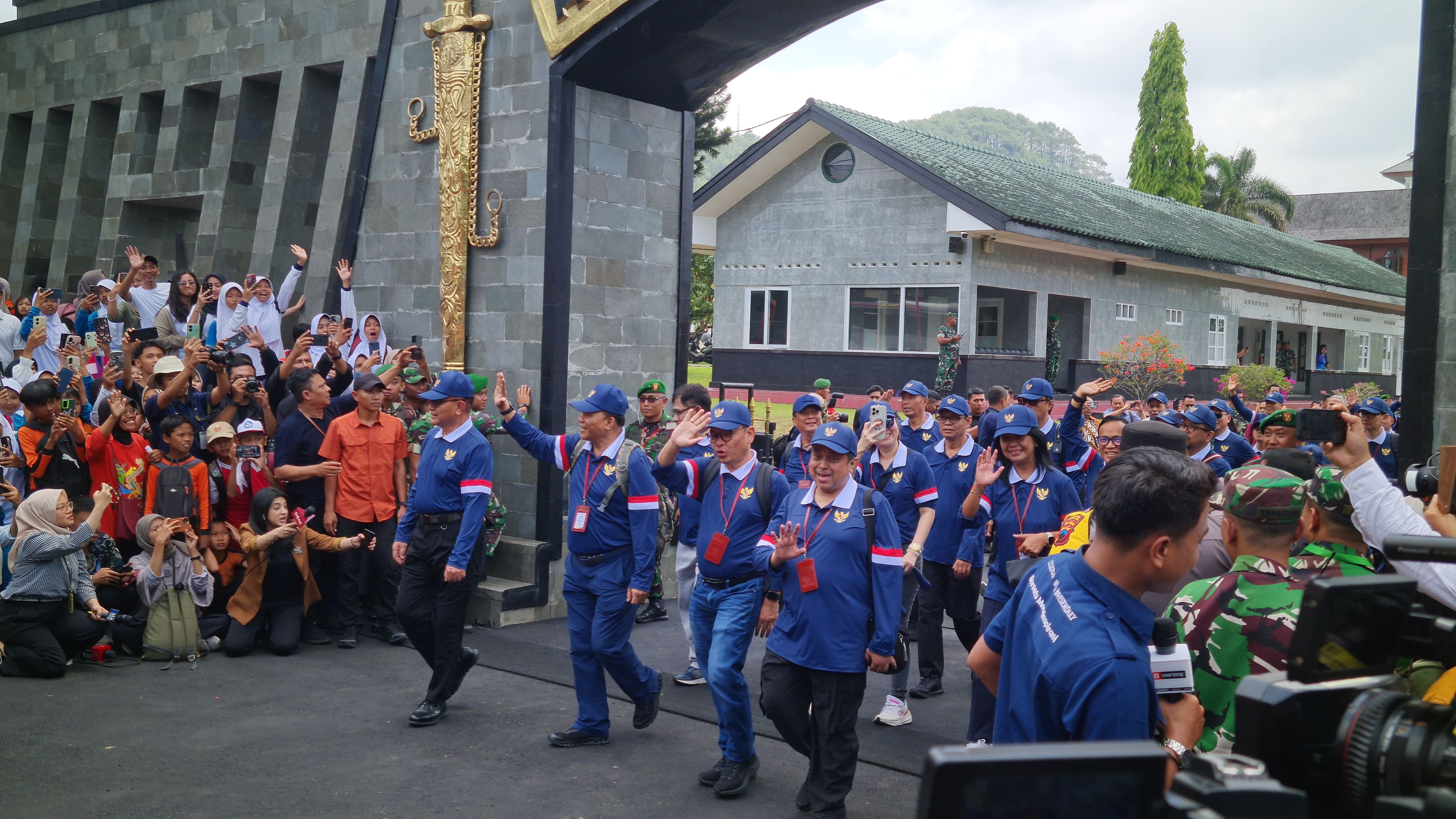 Kepulangan Kabinet Merah Putih dari Akmil Magelang