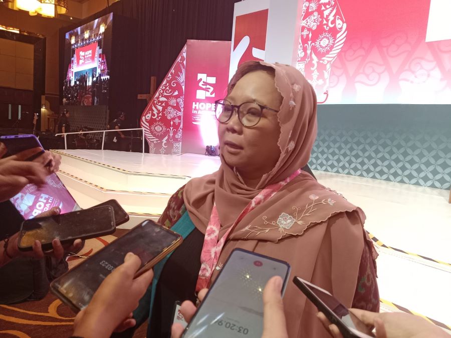 Alissa Wahid saat diwawancarai oleh media