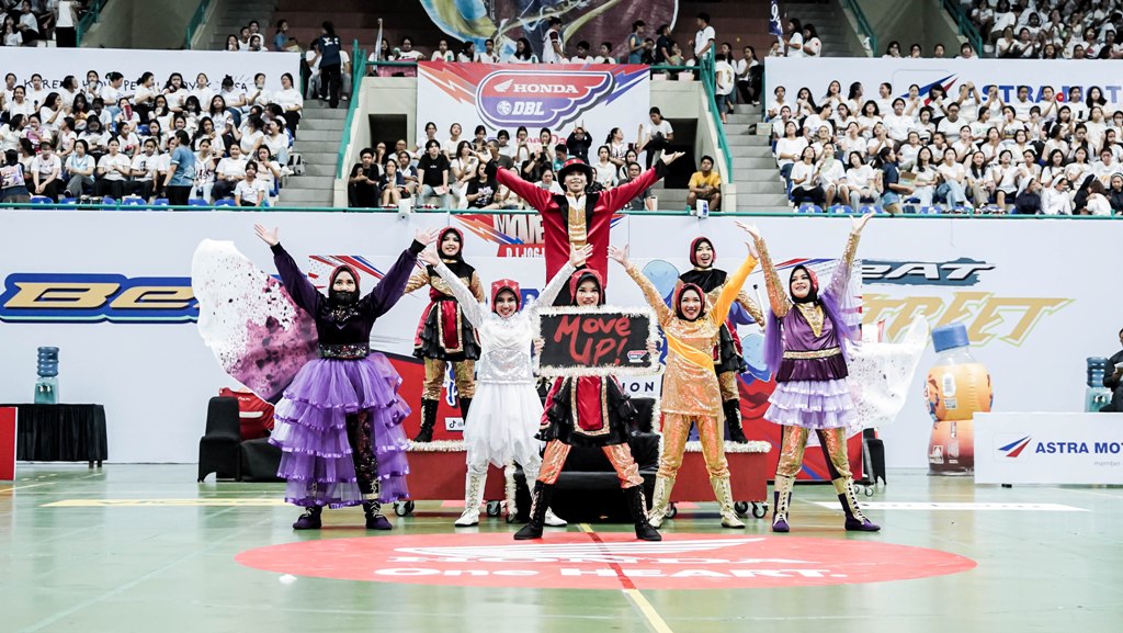 Twirlingbats juga berambisi untuk bisa masuk top ten di ajang Dance Competition 2024 Honda DBL with Kopi Good Day 2024 D.I. Jogjakarta