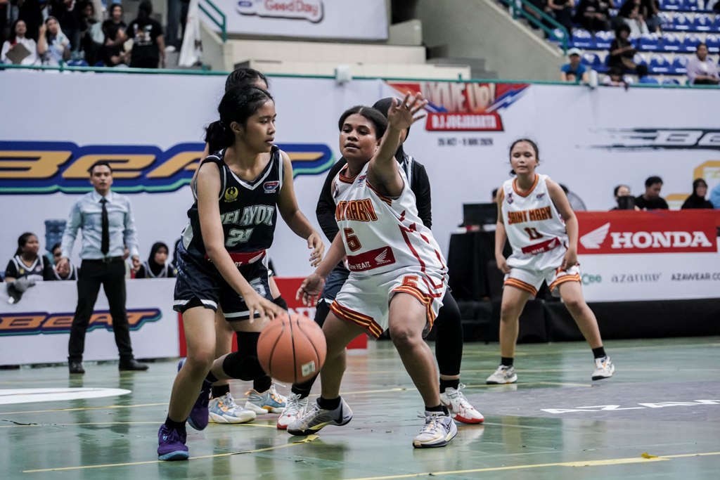 SMA Santa Maria berhasil menang telak dari SMAN 8 Jogja dengan skor akhir 22-9 di GOR UNY, Selasa (29/10)
