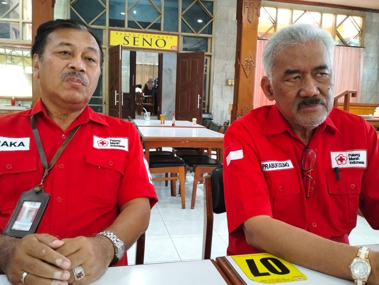 Ketua PMI DIY GBPH Prabukusumo (kanan) bersama Plt Ketua PMI Kota Jogja Haka Astana