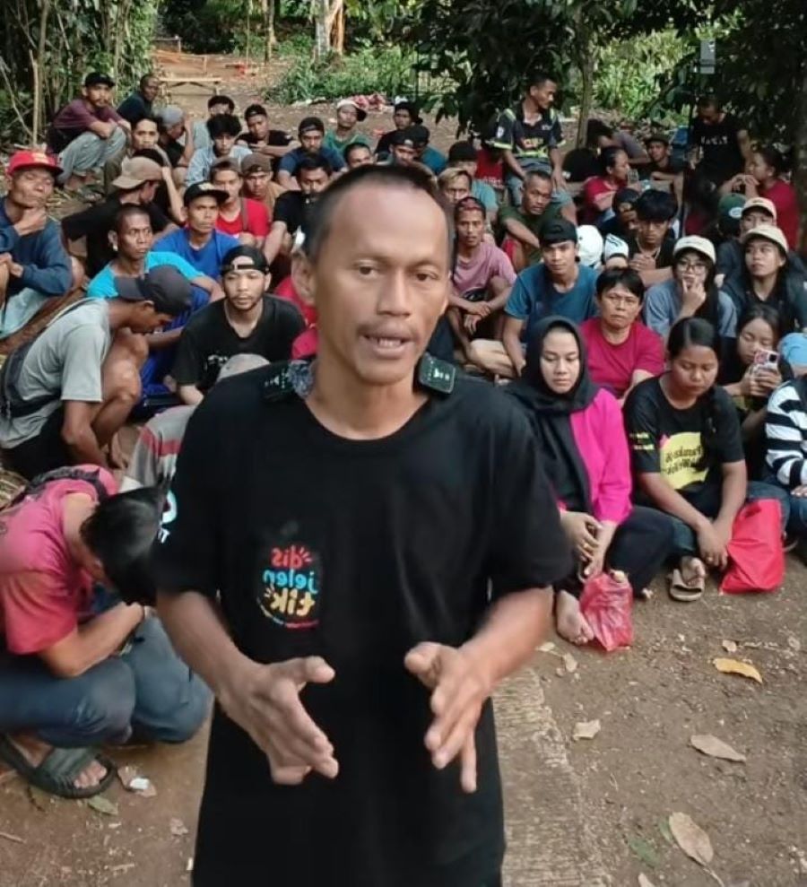 Gunawan Sadbor membantah dugaan terlibat promosi judi online setelah viral dengan joget khasnya di TikTok.