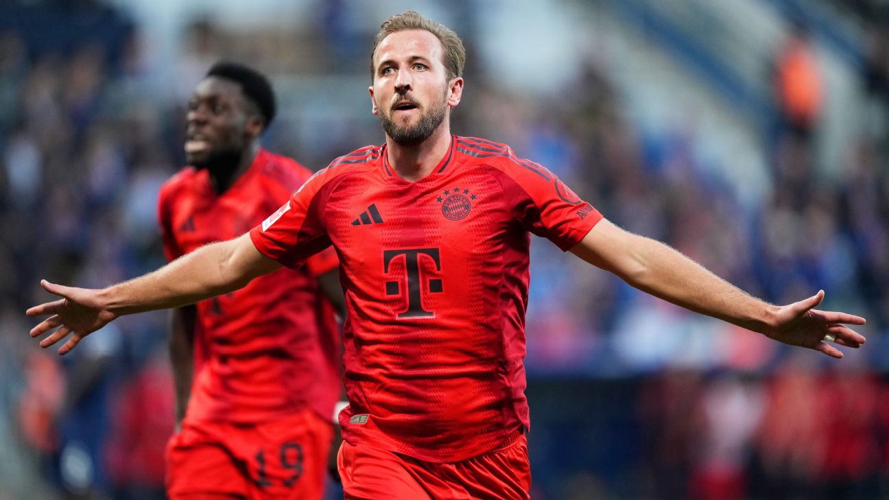 Selebrasi Harry Kane usai mencetak dua gol dalam kemenangan Bayern Munich atas Union Berlin di Bundesliga