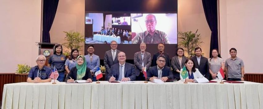 SIMBOLIS: Sesi penandatanganan Memorandum of Understanding (MoU) antara tiga negara soal kebijakan lanskap pertanian berkelanjutan.