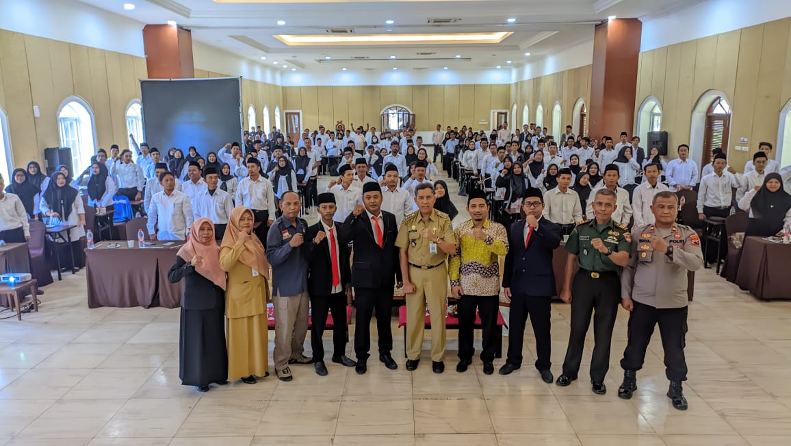PENGAWAS PILKADA : Pelantikan pengawas tempat pemungutan suara (PTPS) Pilkada 2024 di Kecamatan Kebumen. (Dokumentasi Panwascam Kebumen)