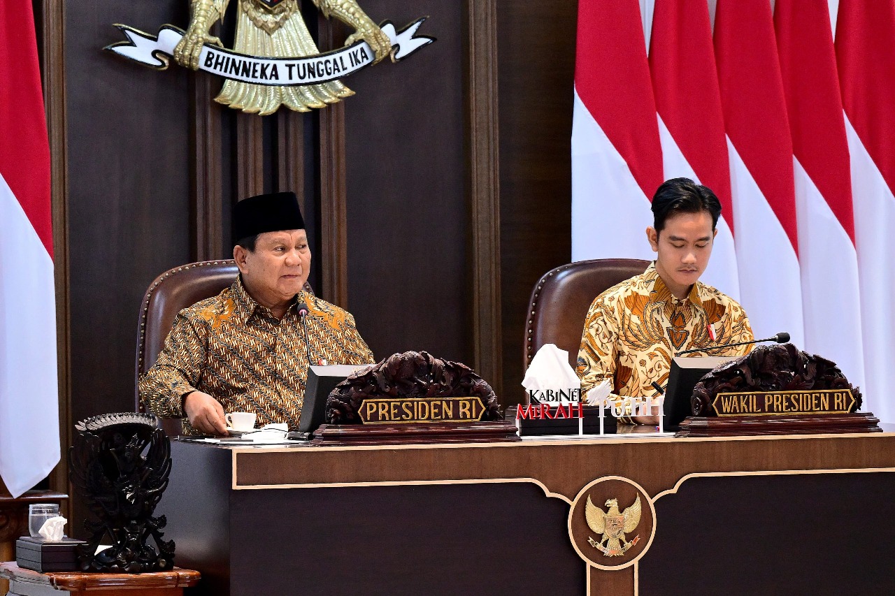 Presiden Prabowo Subianto akan memberi arahan strategis kepada seluruh kepala daerah di Rakornas 2024 untuk mewujudkan pemerintahan yang efisien dan bersih. &nbsp;
