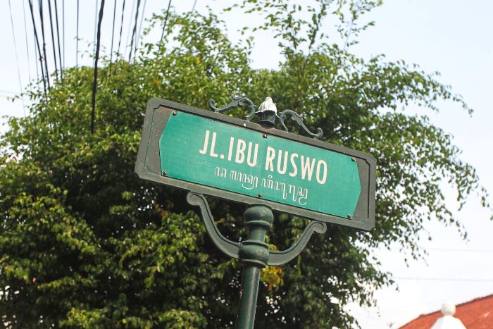 Nama Peran Ibu Ruswo lekat dengan masa revolusi fisik di JogJakarta. Namanya kini diabadikan sebagai nama jalan