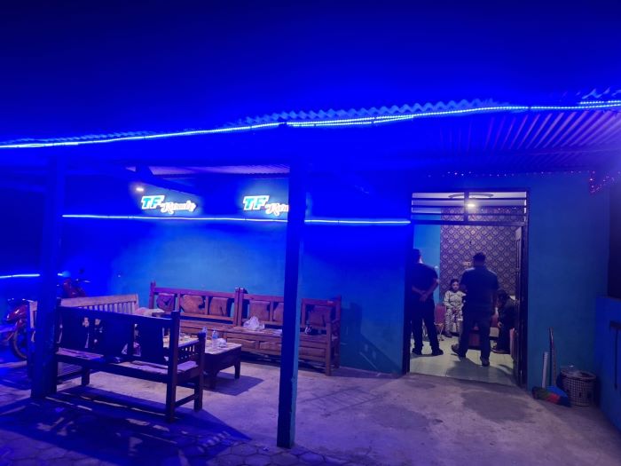 INI LHO: Polisi mendatangi tempat karaoke di wilayah Parangkusumo, Kretek, Bantul yang menjadi lokasi TPPO anak di bawah umur, Kamis (7/11/2024).