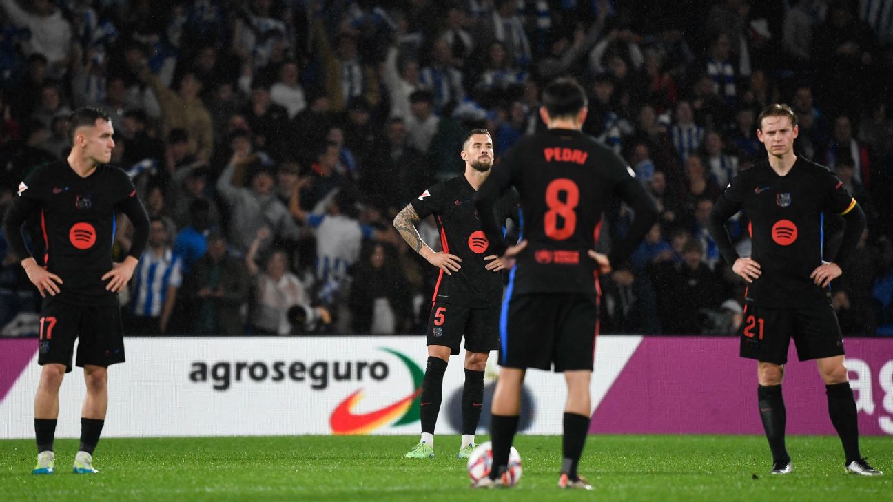 Barcelona telan kekalahan kedua musim ini setelah kekalahan 1-0 atas Real Sociedad pada Senin (11/11)
