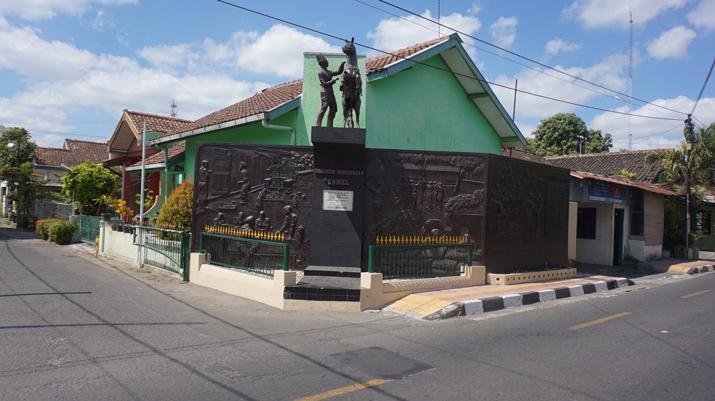 Patung Monumen Gamel yang terletak di wilayah Panembahan Jogja.