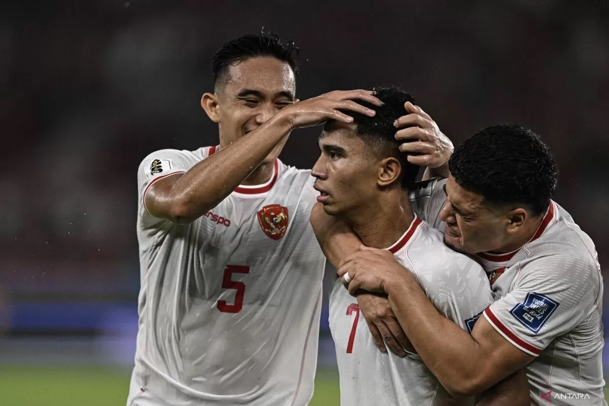 DUA GOL: Striker timnas Indonesia Marselino Ferdinan, usai mencetak gol ke gawang Arab Saudi di SUGBK, Selasa (19/11) malam.