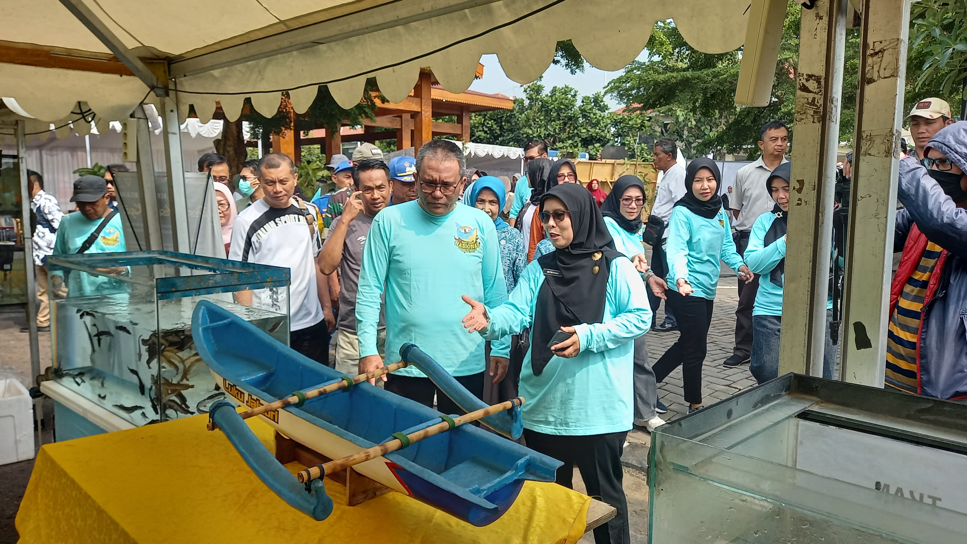 Jadikan Pemicu peningkatan konsumsi ikan: hari ikan nasional ke-11 di Bantul dilakukan dengan lomba kreasi masakan ikan dan bazar umkm olahan ikan di Pendopo Manggala Parasamya II, Jumat (22/11/2024).