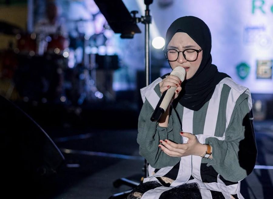 Kabar terbaru mengenai penyanyi, Nissa Sabyan yang menikah dengan Ayus Sabyan.