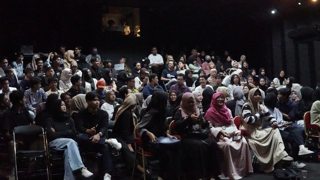Gelaran program Layar Muda Mendunia yang berlangsung di IFI-LIP Yogyakarta - Institut Fran&ccedil;ais Indonesia, mempertontonkan film-film karya mahasiswa UMY dan dari beberapa negara lain  &nbsp;