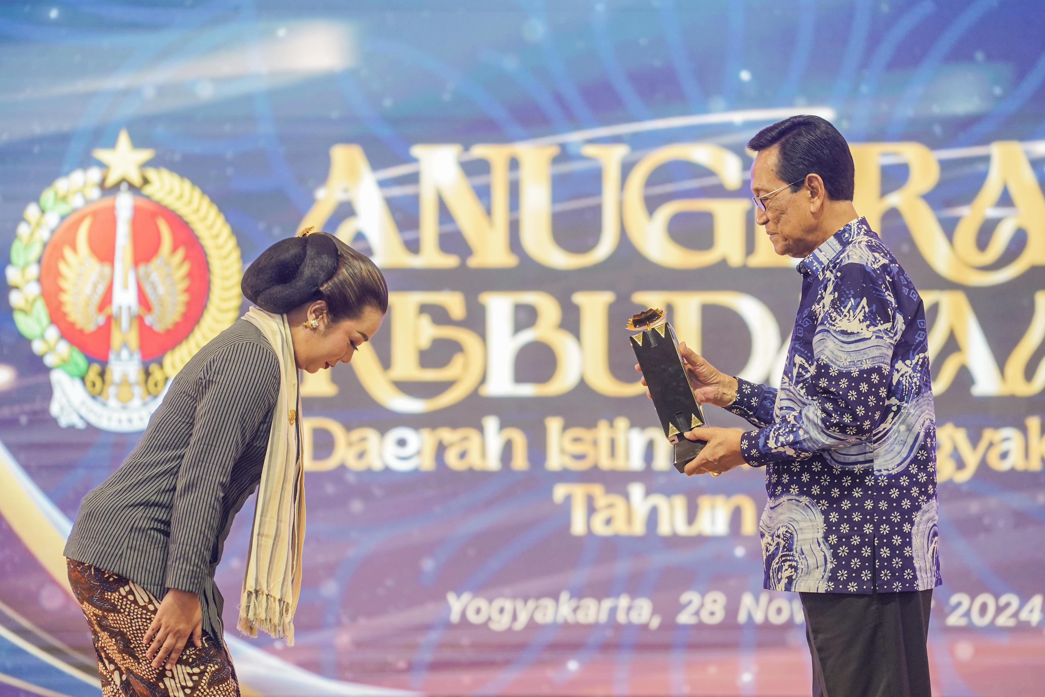 Soimah Pancawati Terima Anugerah Kebudayaan DIY dari Gubernur DIY&nbsp; Jadi Cambuk karena Merasa Belum Apa-Apa