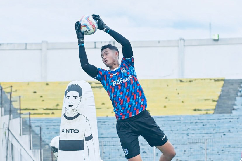 Kiper PSPS Pekan Baru yang dipanggil untuk perkuat Timnas Indonesia di AMEC 2024, Erlangga Setyo
