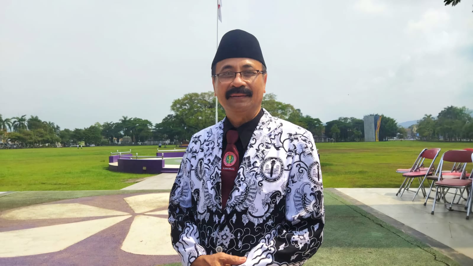 Ketua PGRI Purworejo Irianto Gunawan